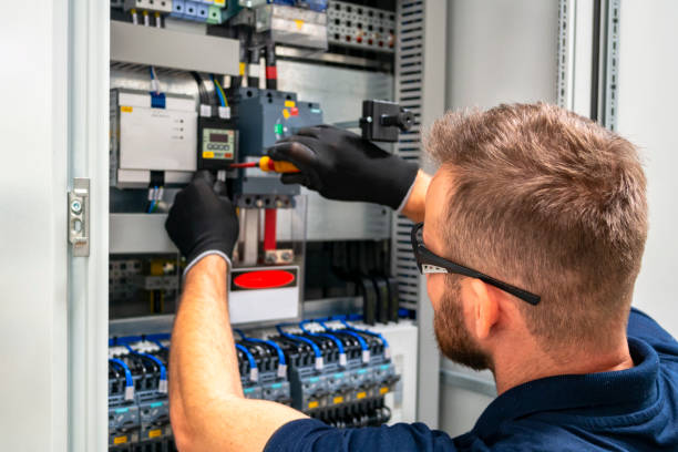 Best Emergency Electrical Repair  in Strongsville, OH